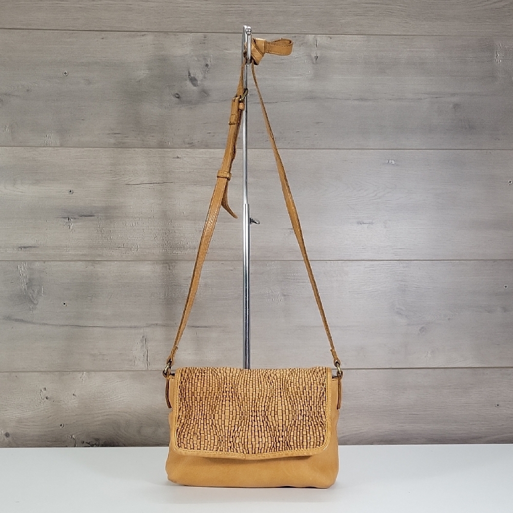 Vilenca Holland for Anthropologie Leather Woven Flap Crossbody Bag in Tan